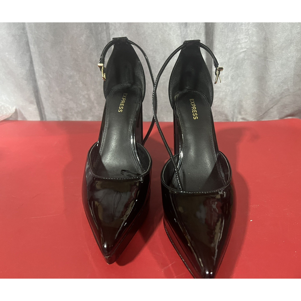 Express’s pointed Toe Platform Pumps